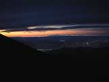 盛岡の夜景と早池峰山のシルエット